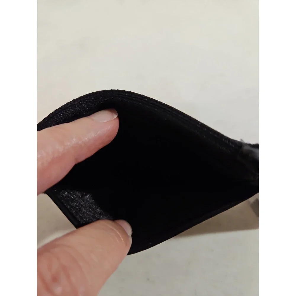 NWT Lululemon True Identity Card Case Black $28 Sold‎ Out